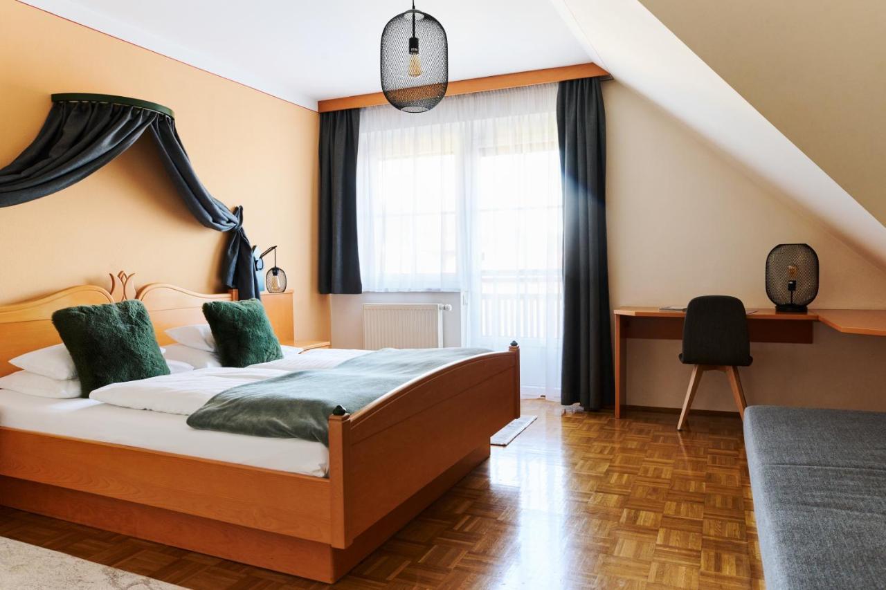 Hotel Garni Thermenoase باد بلوماو المظهر الخارجي الصورة